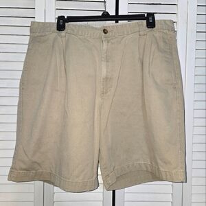 Bill Blass Men's 35 Pleated Tan Shorts
